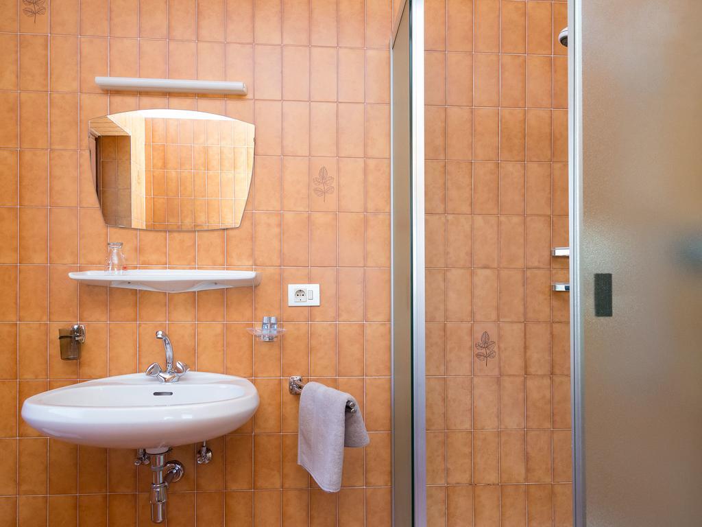 Haus Elisabeth Ξενοδοχείο Nova Ponente Εξωτερικό φωτογραφία